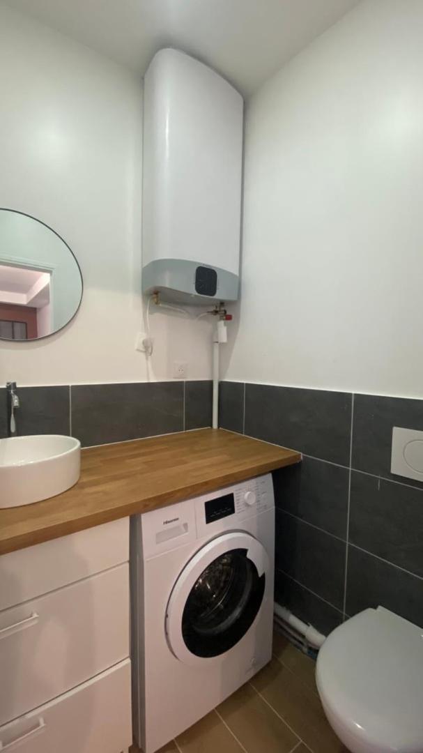 Spacious Flat Near Grands Boulevards 6P パリ エクステリア 写真